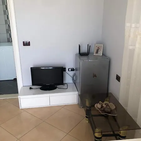 Olti Vlora